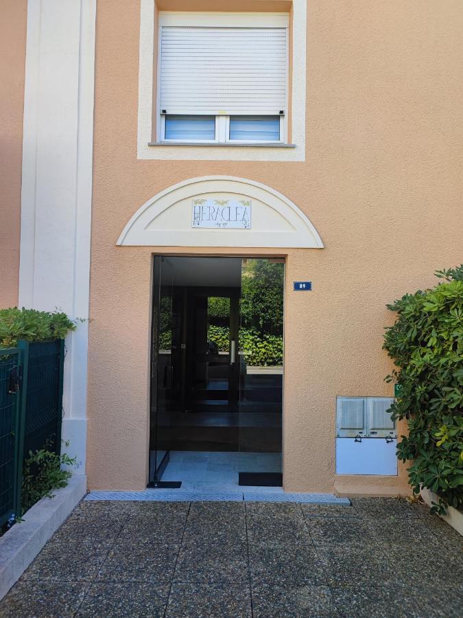 Centre Ville ,5Min De La Plage 6 Personnes 滨海卡瓦莱尔 外观 照片